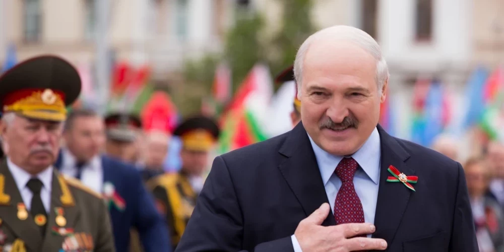 Лукашенко создаtт иллюзию сближения c Западом, но действует в интересах Кремля.