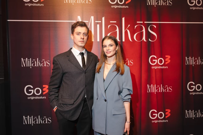 Malgožata kopā ar savu vīru – Leļļu teātra aktieri un režisoru Rūdolfu Apsi.