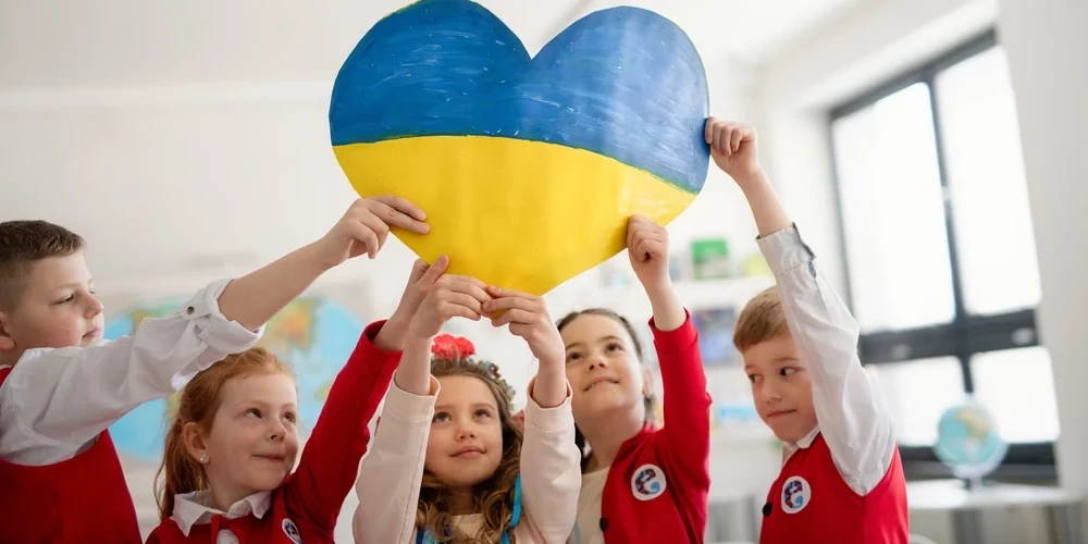 Летом Рига организует программу отдыха для 116 детей и сопровождающих из Украины.