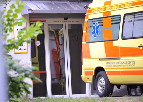 Uzbrukumi neatliekamās palīdzības mediķiem turpmāk tiks sodīti bargāk.