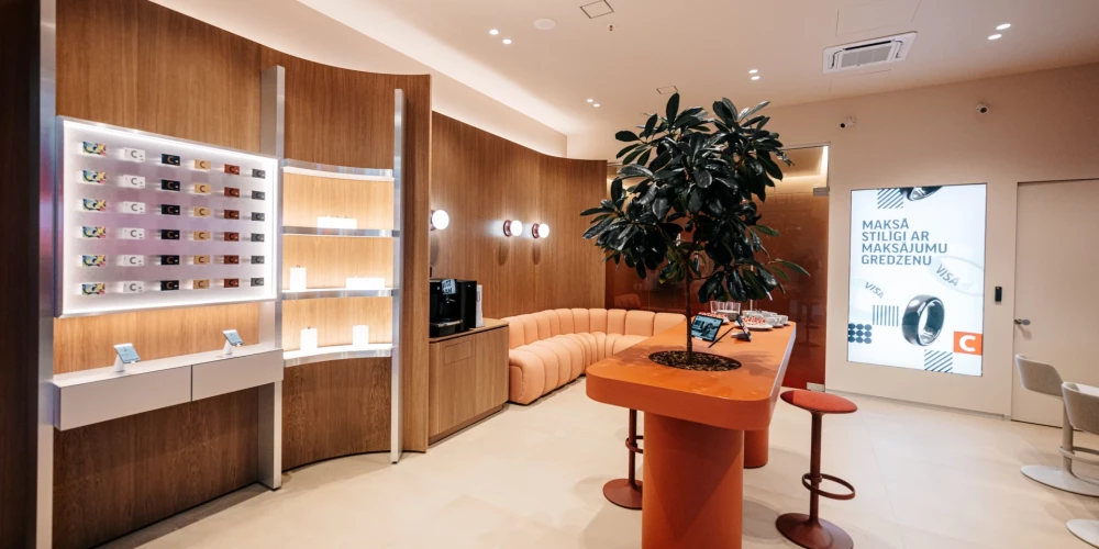 В торговом центре Spice открылся первый в Латвии филиал Citadele нового поколения.