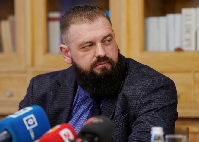 Apcietinātais Jorens Liopa atstādināts no amata Dabas aizsardzības pārvaldē