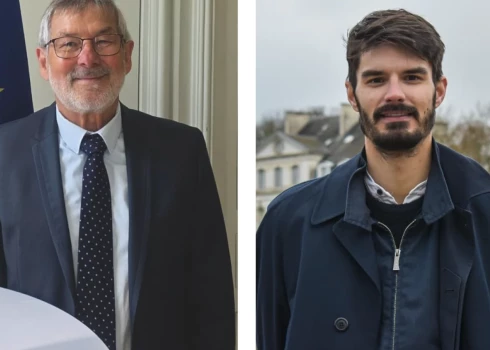 Par Francijas pilsētiņas Arsīsirobas mēra krēslu cīnās pašreizējais pilsētas vadītājs Šarls Itlērs (pa kreisi) un Antuāns Reno-Zjelinskis (ekrānuzņēmums no "X")