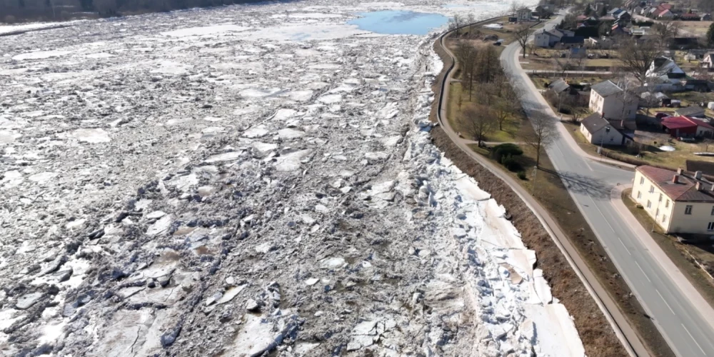Mazinās ledus sastrēgums Pļaviņu ūdenskrātuvē. 