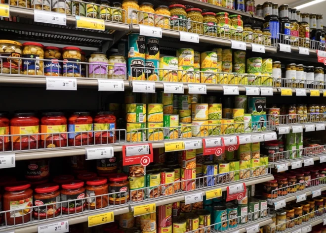 PTAC piemēro sodus vairākiem veikalu tīkliem par maldinošām cenām