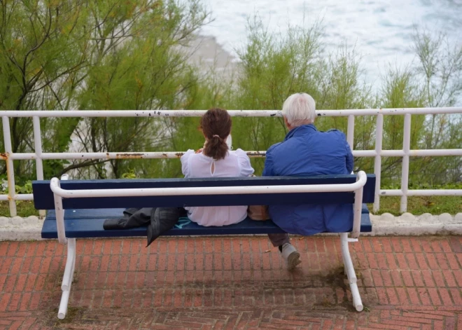 Gadu starpība attiecībās - cik ir normāli? Pieredze: "Ar laiku sāku just, ka vīrs mani "novecina" ar savu domāšanu..."  