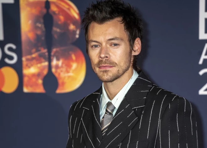 “Tas ir tik grūti!” Harijs Stailss pirmo reizi atklāti izsakās par Liama Peina nāvi