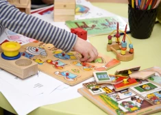 Divos Rīgas bērnudārzos aizdomas par salmonelozi, divi bērni hospitalizēti