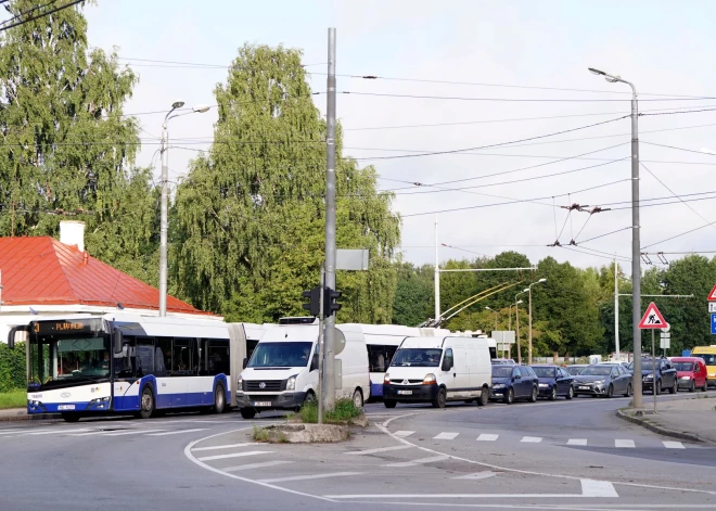 В Риге вводят изменения на ряде автобусных и троллейбусных маршрутов