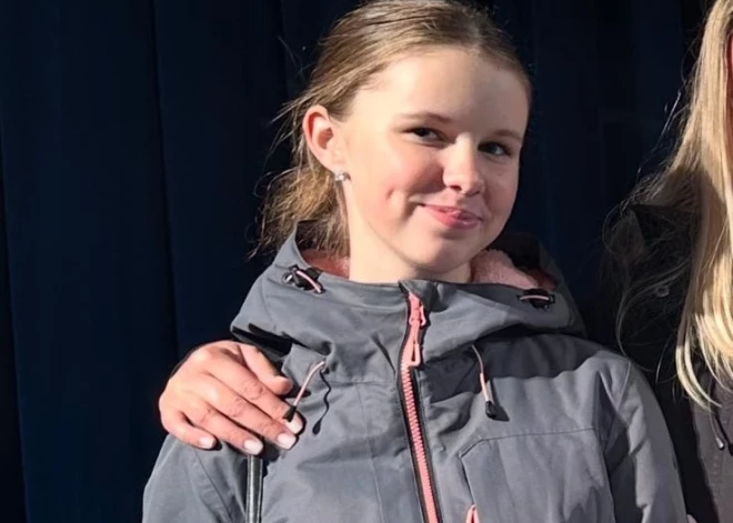 В субботу в Риге организованы поиски пропавшей 16-летней Софии - она могла упасть в Даугаву