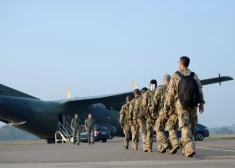 NATO sākusi izvest karavīrus no Irākas