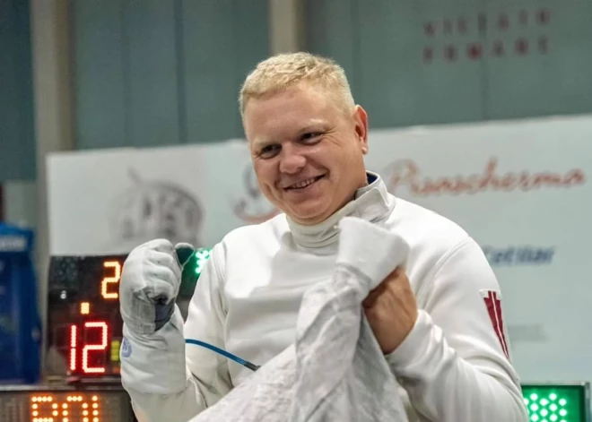 Garkuls-Gurēvičs Pasaules kausa posmā ratiņpaukošanā izcīna bronzu