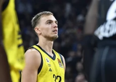 Žagara pārstāvētā "Fenerbahce" pārspēj Milānas komandu
