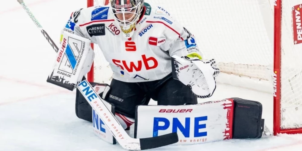 Kristers Gudļevskis ieved komandu DEL ceturtdaļfinālā.