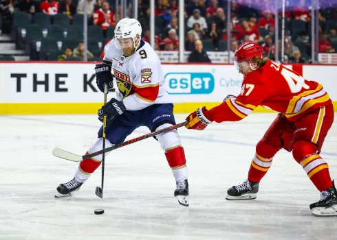 "Panthers" viesos ar 1:4 (0:0, 0:2, 1:2) piekāpās Kalgari "Flames".