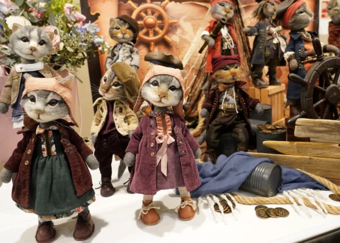 Otrā starptautiskā autorleļļu izstāde "Doll’Arte" konferenču zālē "Bellevue Park Hotel Riga".