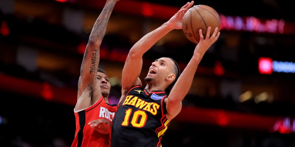 "Rockets" savā laukumā uzvarēja Atlantas komandu ar 117:95 (35:27, 27:27, 39:22, 16:19).