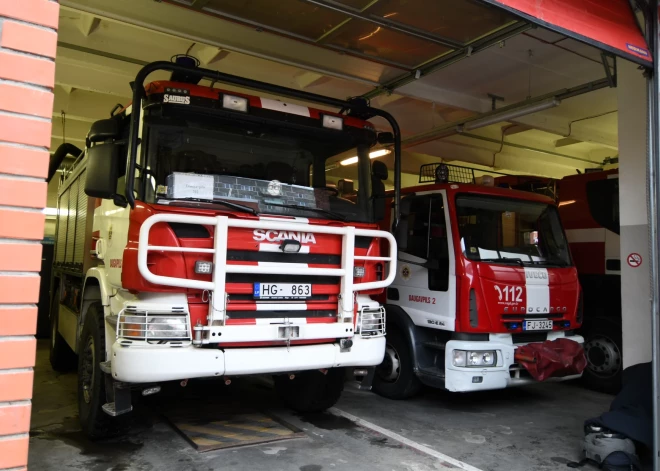 Rīgā ugunsgrēkā cietis cilvēks