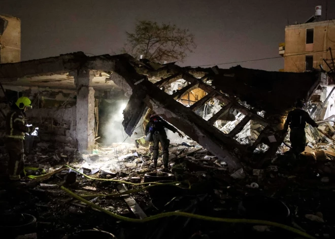 Иранские ракеты ударили по двум городам Израиля: ранены не менее 150 человек