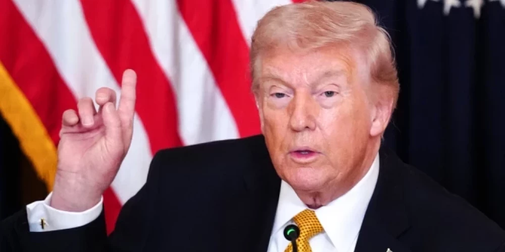 ASV prezidents Donalds Tramps nostādījis Irānu ultimāta priekšā.