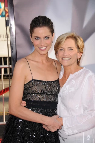 Аманда Пит с мамой Пенни.