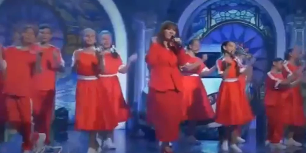 Дети спели композицию о том, какой хорошей может быть жизнь без интернета.