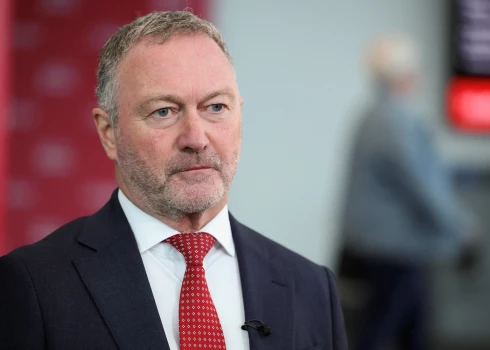 Lielbritānijas ministrs Stīvs Rīds norādījis, ka "nav pierādījumu, ka Irānas raķetes spētu sasniegt Londonu".