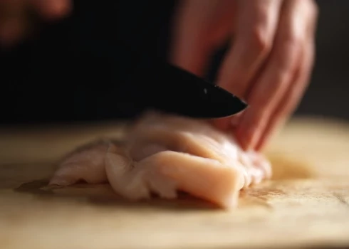 PVD Polijas izcelsmes tītara filejā konstatējis salmonelozi izraisošas baktērijas.