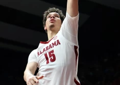 Latviešu basketbolista Viljamsona pārstāvētā komanda iekļūst NCAA "Sweet 16" kārtā