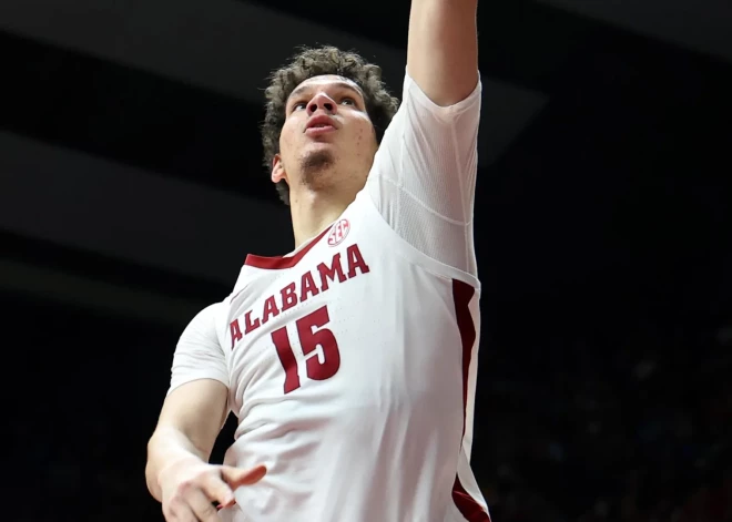 Latviešu basketbolista Viljamsona pārstāvētā komanda iekļūst NCAA "Sweet 16" kārtā