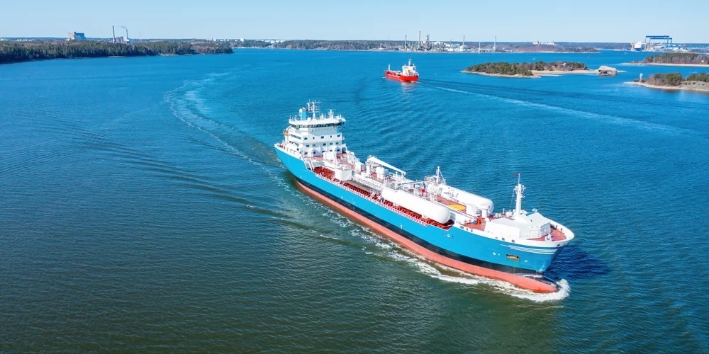 В Латвию газ уже давно поступает только по морю.