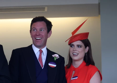 Karaliskajā ģimenē jauns saspīlējums: Džeks Brūksbenks pretojas Sāras pārcelšanās plāniem.