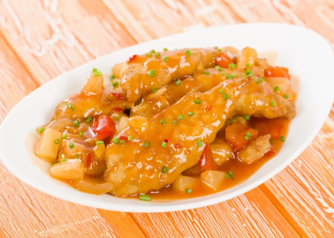 Vistas fileja trīs dažādās mērcēs