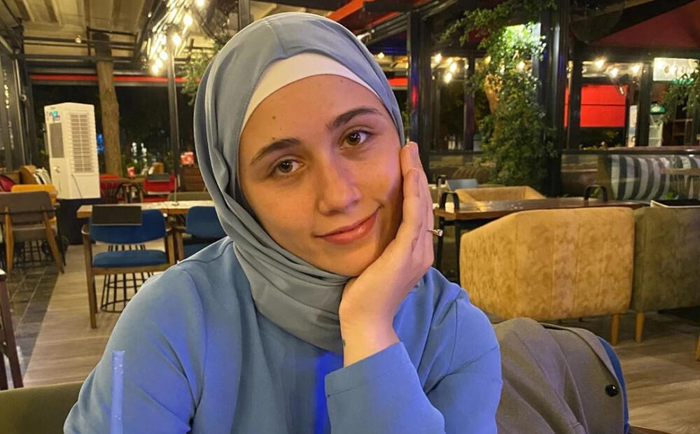 Rebeka Ibrahima ar meitām drošības apsvērumu dēļ atgriežas Latvijā