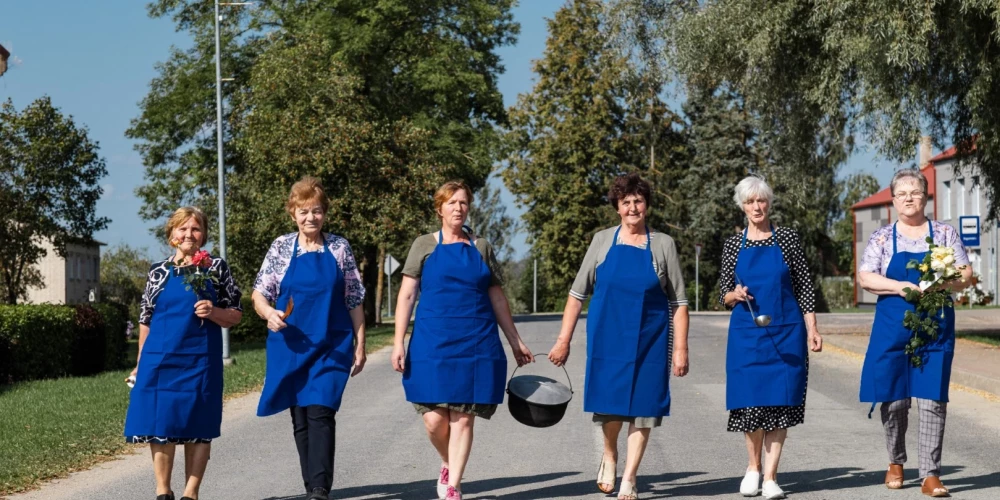 Zinaidu (no kreisās), Mariju, Maiju, Ligitu, Ināru un Ilzi vieno mīlestība pret deju, ēst gatavošanu un prieka radīšanu.        