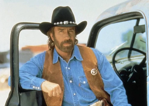 Leģendārais Čaks Noriss.