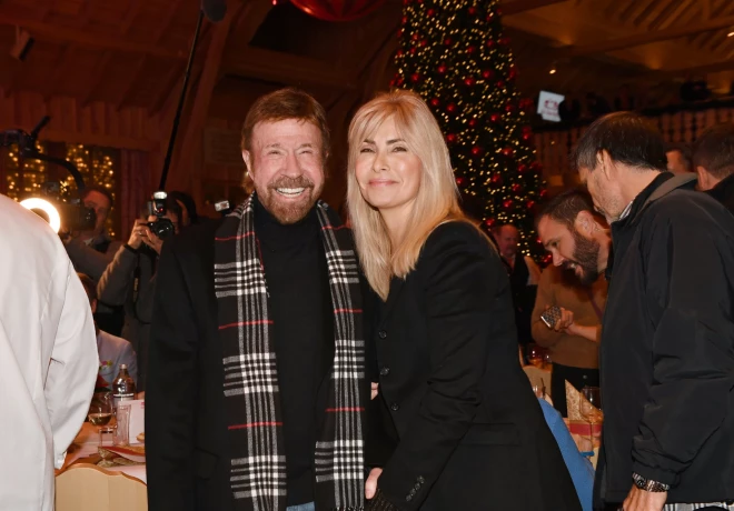 Čaks Noriss ar sievu Džīnu O’Kelliju 2019. gadā.