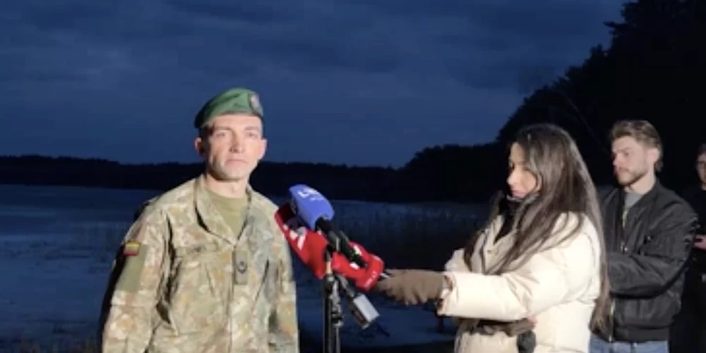 Lietuvas bruņoto spēku pārstāvis majors Gintauts Ciunis norāda, ka Lietuvā ielidojušo objektu nav fiksējuši debesu novērošanas radari.