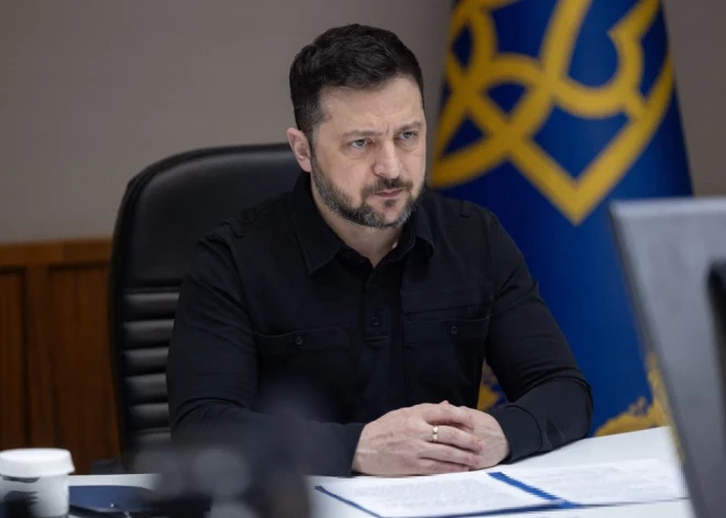 Zelenskis liek valdībai nodrošināt stabilas dīzeļdegvielas piegādes