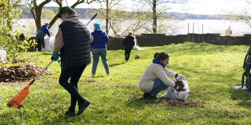 Большая толока призывает к ответственным действиям во взаимодействии человека и природы ради общей цели — чистой, зелёной и здоровой Латвии.