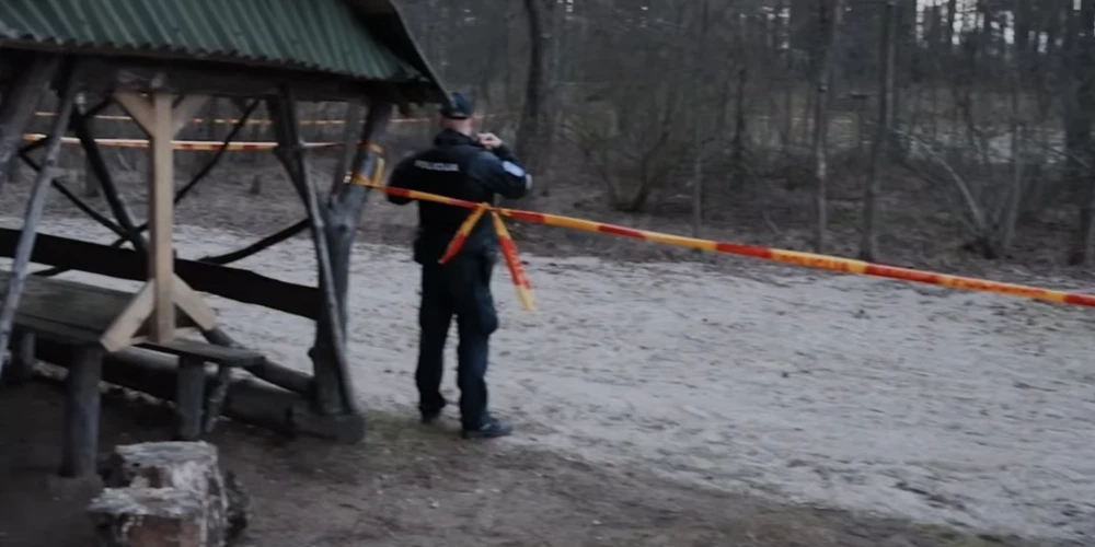 Drona avarēšanas vietu visu nakti apsargāja likumsargi un Lietuvas armija.