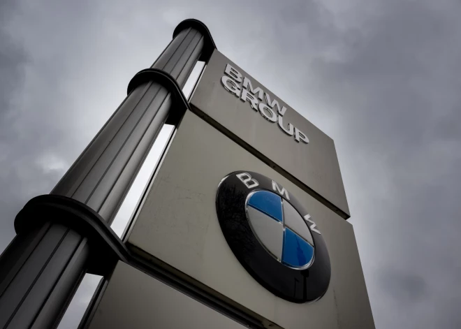 BMW Ķīnā atsauc 180 000 automobiļu