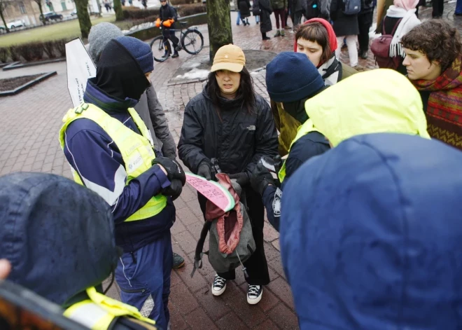 No upes līdz jūrai – un tad līdz tiesai: nereģistrētā kustība “Par brīvu Palestīnu” turpinās tiesāties ar Rīgas domi