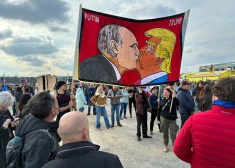 Aiz propagandas priekškara: aptrakusī Eiropa un Irānas varoņi