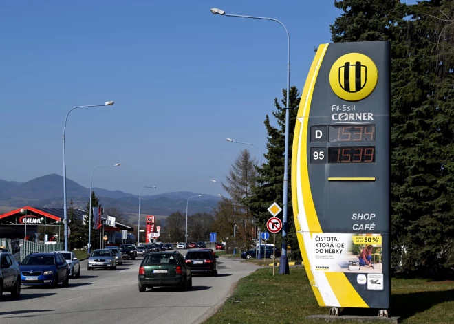 Eiropas Komisija kritizē Slovākijas pieņemto lēmumu noteikt ierobežojumus degvielas tirdzniecībai: "Tas ir ļoti diskriminējoši!"