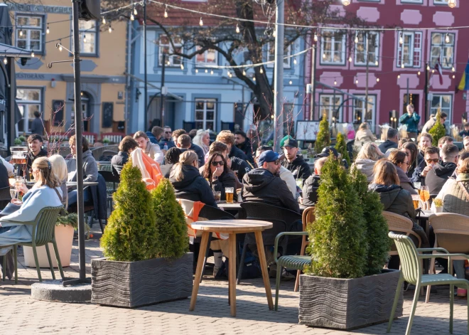 Vai restorāniem samazinās PVN? Jurēvics dod piesardzīgu atbildi