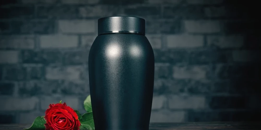 Кремация становится в Латвии все более популярной.