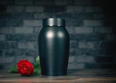 Суд разрешил строительство еще одного крематория в Латвии. Где он появится?