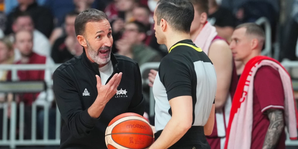 Sito Alonso likteni izšķīra pēdējie divi zaudējumi Polijai, Latvijas izlasei piedzīvojot trešo zaudējumu četrās spēlēs 2027. gada Pasaules kausa kvalifikācijā.