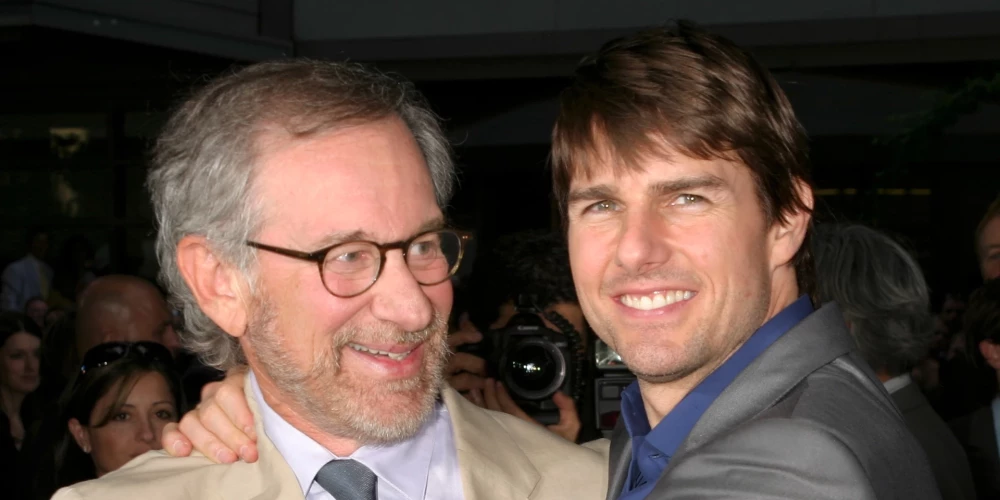 Stīvens Spīlbergs un Toms Krūzs 2005. gadā.